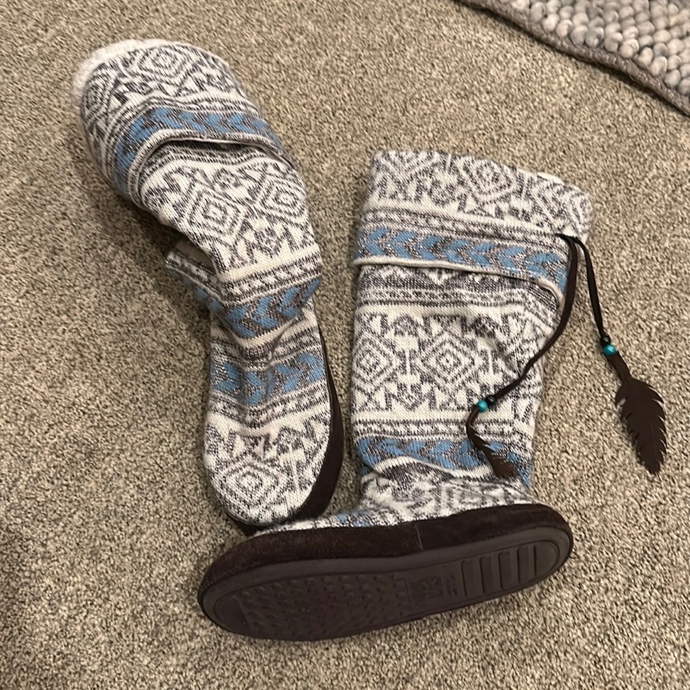 Muk Luks slipper socks